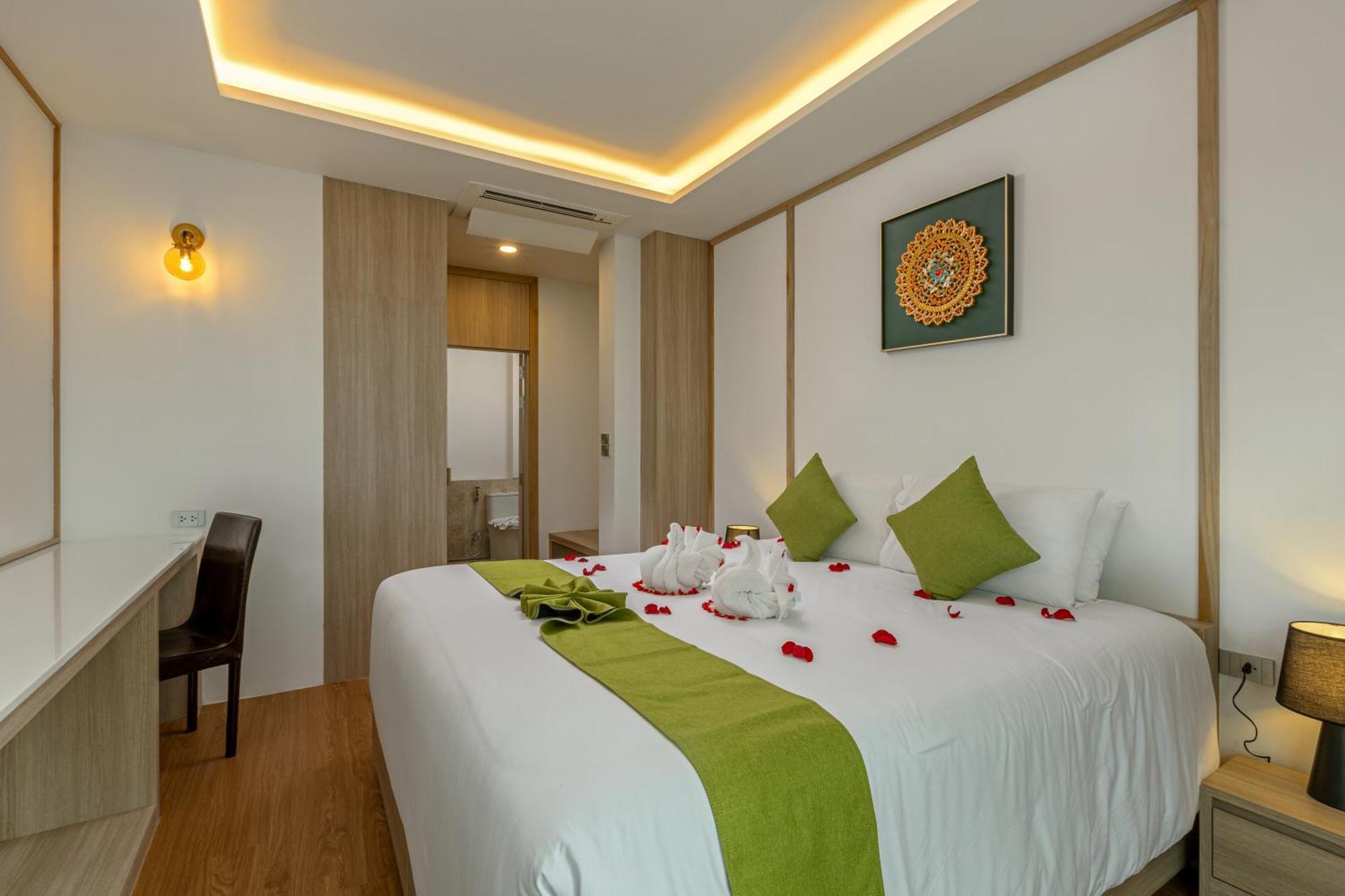 Phunawa Resort Phuket Karon Beach - Sha Plus Room photo